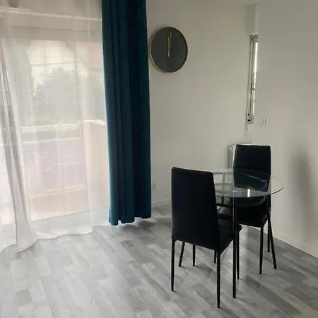 Le Cosy 2,proche Paris,aeroport,parc D'exposition Апартаменты