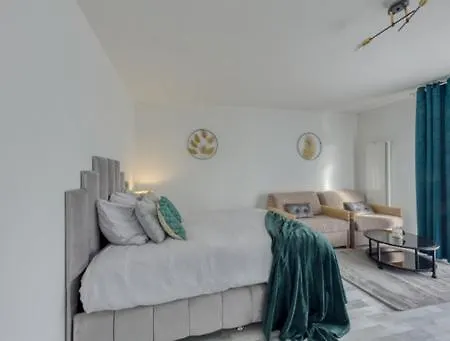 Апартаменты Le Cosy 2,proche Paris,aeroport,parc D'exposition Севран